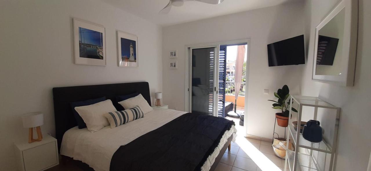 Limnaria Gardens - Superb Modern 1 Bed Apartment With Pool Views Paphos Exterior photo