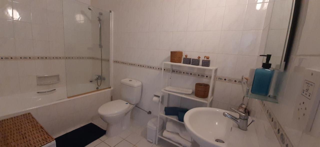 Limnaria Gardens - Superb Modern 1 Bed Apartment With Pool Views Paphos Exterior photo